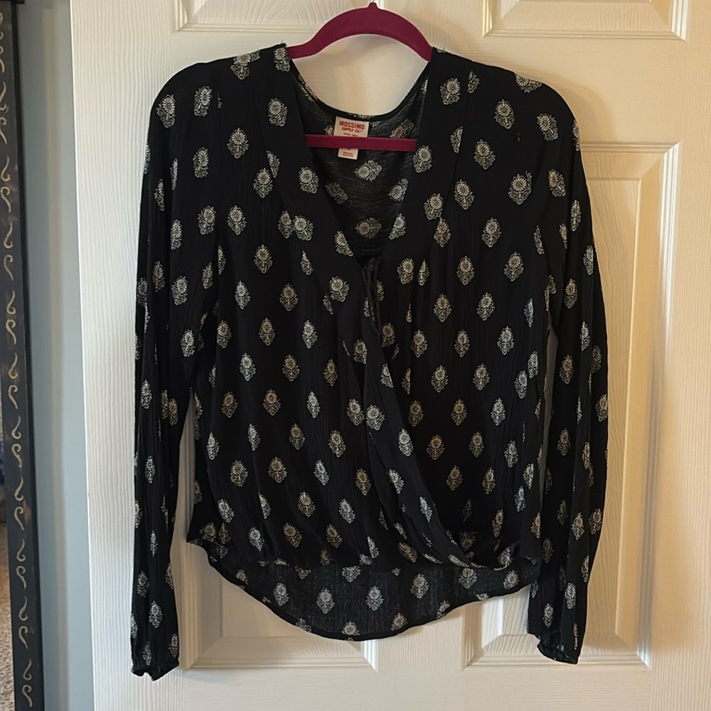 Black long sleeve wrap shirt